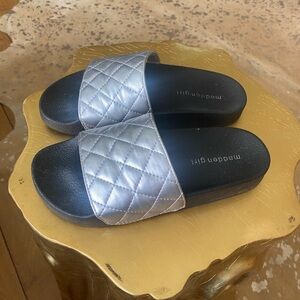 Quilted slides
